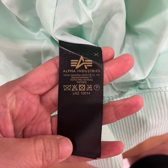 Alpha Industries Jacket Size Small - Picture 6 of 12